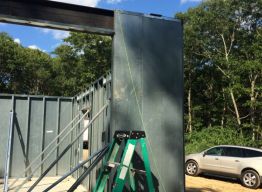 Transition from structural beam to Fro Mar panels